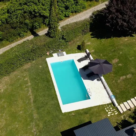 Family House Ferienhaus Krcedin